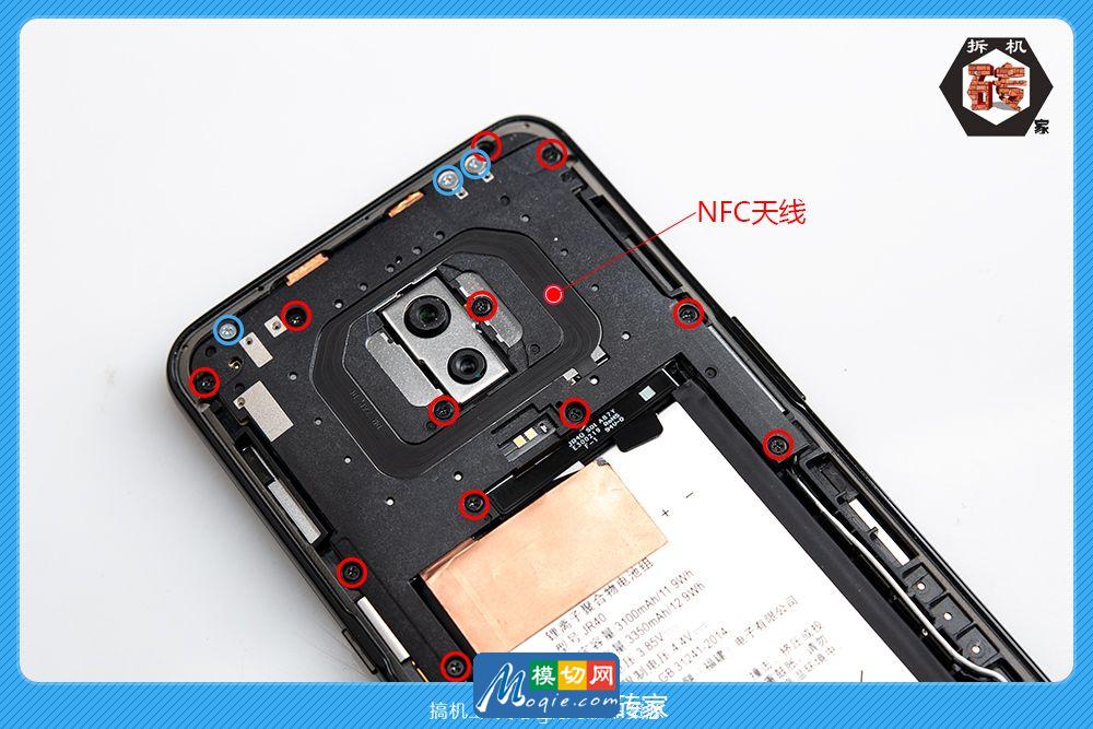 拆解联想Z5 Pro手机：爱模切爱拆机